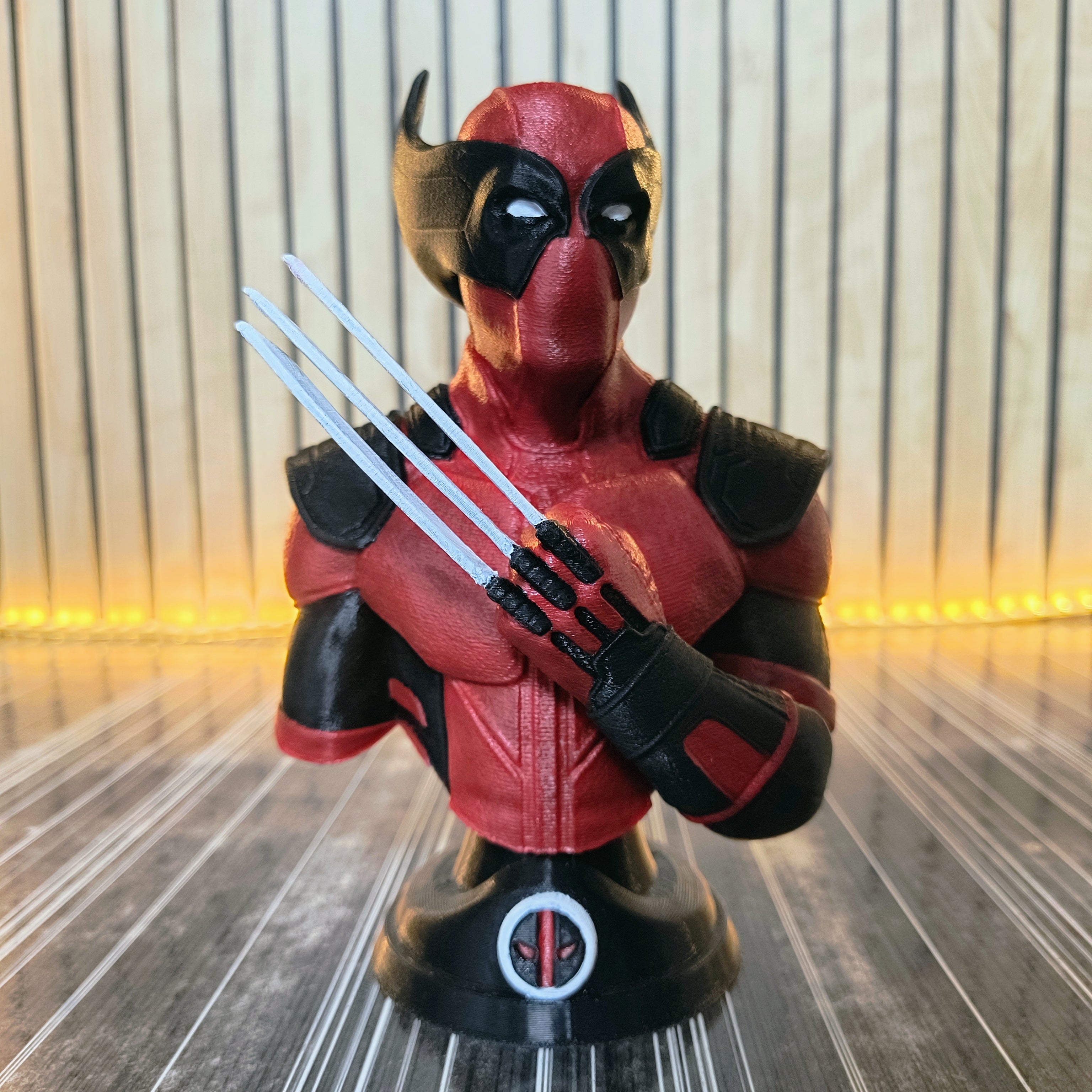 Claw Sentinel – Heroic Bust Sculpture(print on demand)